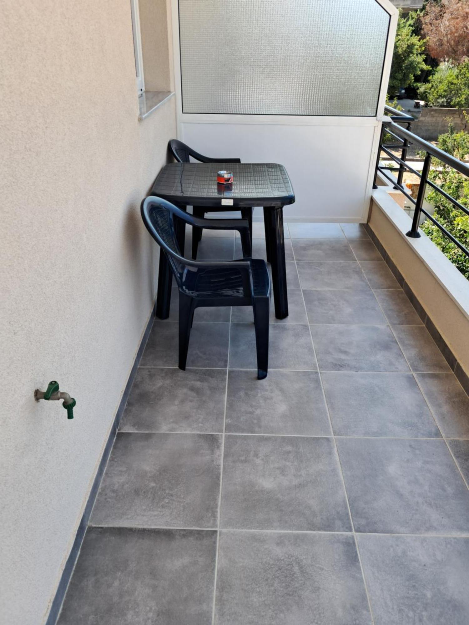 Hysesani Appartement