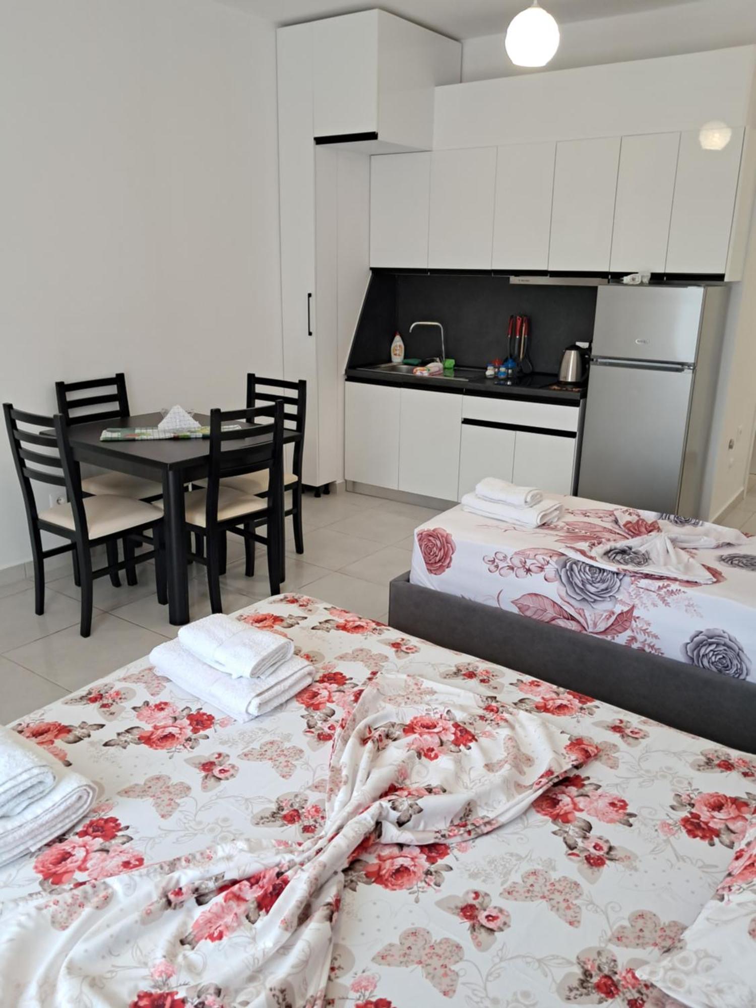 Appartement Hysesani *